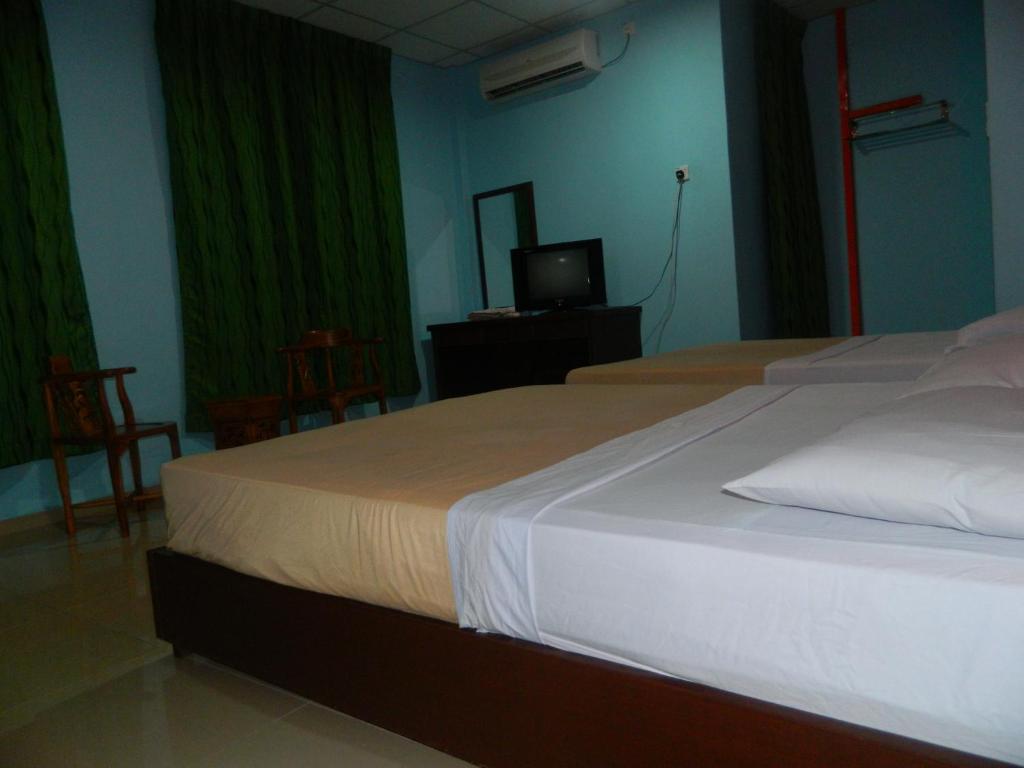 River Side Hotel Mersing Habitación foto