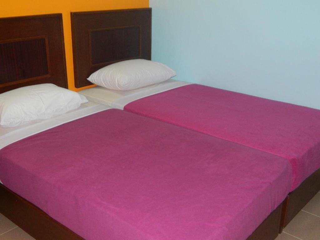 River Side Hotel Mersing Habitación foto
