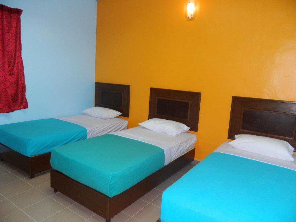 River Side Hotel Mersing Habitación foto